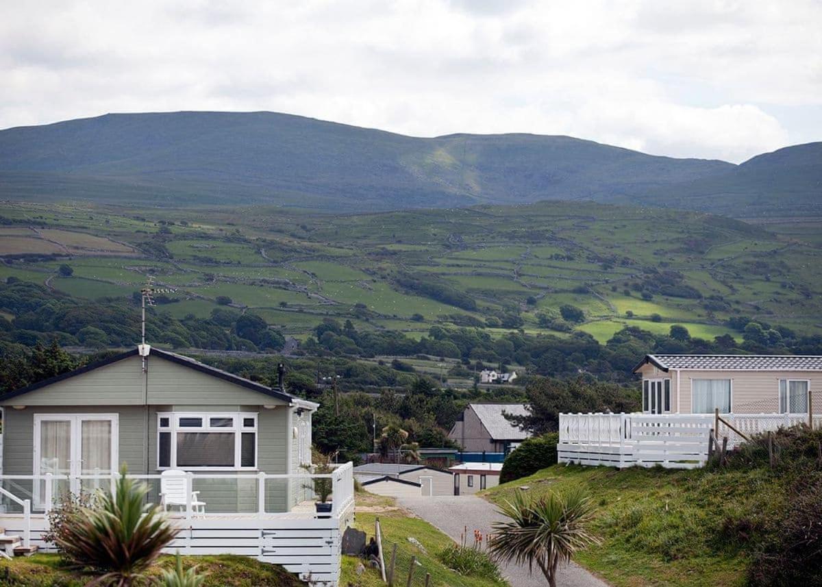 Barmouth Bay Holiday Park Llanddwywe Екстериор снимка