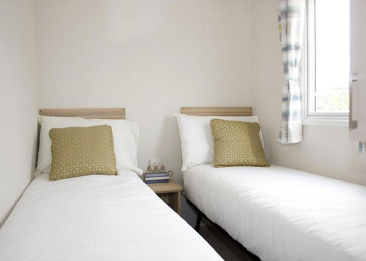 Barmouth Bay Holiday Park Llanddwywe Екстериор снимка