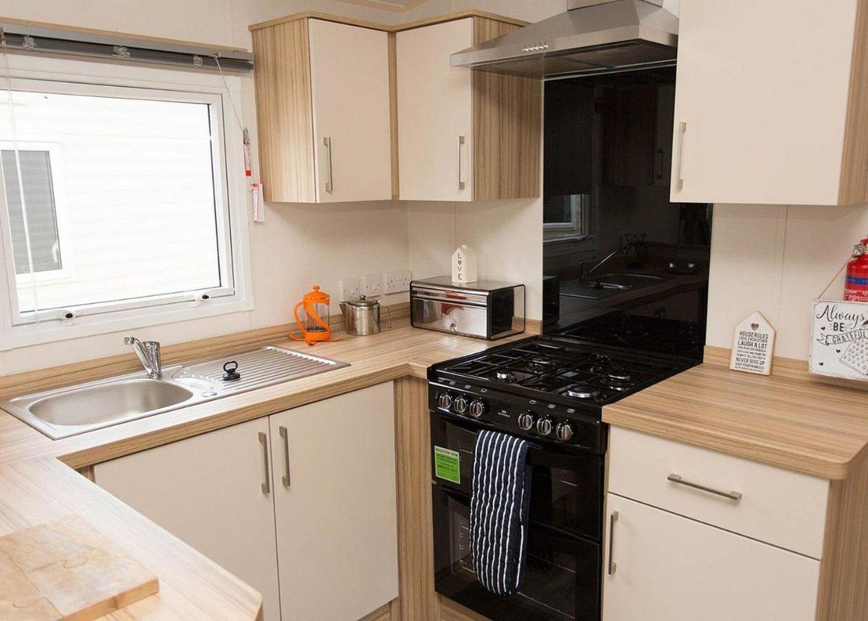 Barmouth Bay Holiday Park Llanddwywe Екстериор снимка
