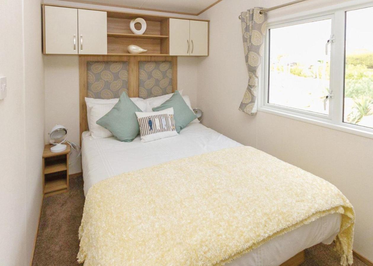 Barmouth Bay Holiday Park Llanddwywe Екстериор снимка